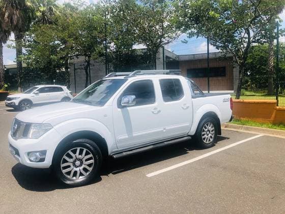 Carro 2.5 SL 4X4 CD TURBO ELETRONIC DIESEL 4P AUTOMÁTICO