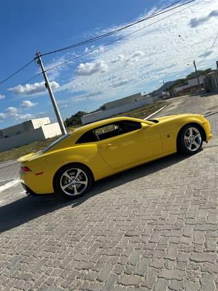 Carro 6.2 SS COUPÉ V8 GASOLINA 2P AUTOMÁTICO