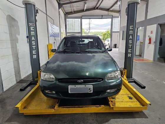 Carro 1.8 MPI GLX 16V GASOLINA 4P MANUAL