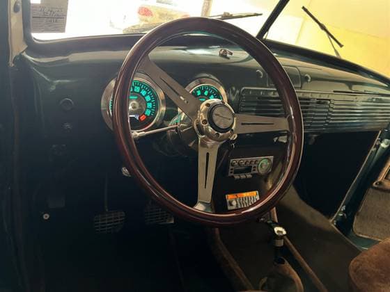 Carro 3.9 I6 GASOLINA DELUXE MANUAL