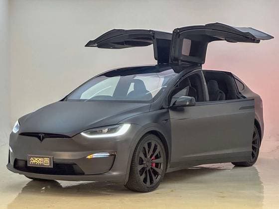 Carro ELÉTRICO PLAID