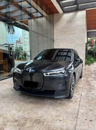 Carro ELÉTRICO XDRIVE40