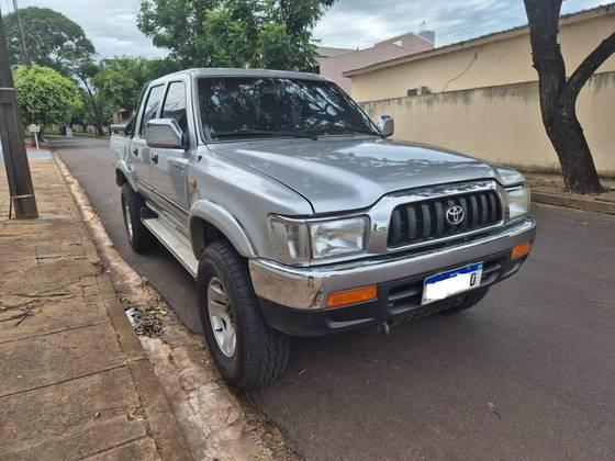Carro 3.0 SRV 4X4 CD 16V TURBO DIESEL 4P MANUAL