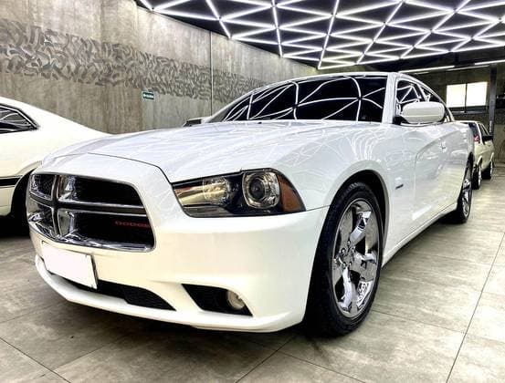 Carro 5.7 R/T HEMI V8 GASOLINA 2P AUTOMATICO