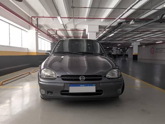 Carro 1.6 MPFI GLS SEDAN 8V GASOLINA 4P MANUAL
