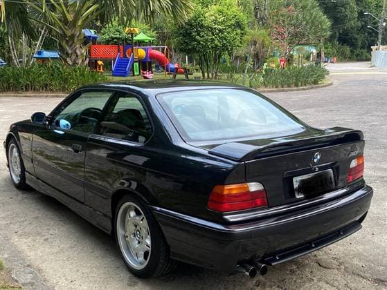 Carro 3.0 I6 GASOLINA MANUAL