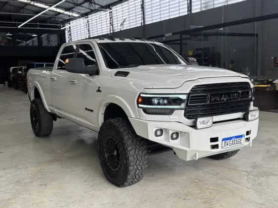 Carro 6.7 I6 TURBO DIESEL LARAMIE CD 4X4 AUTOMÁTICO