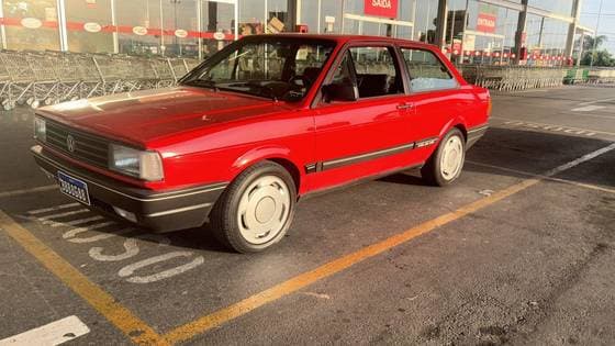 Carro 1.8 GLS 8V GASOLINA 2P MANUAL