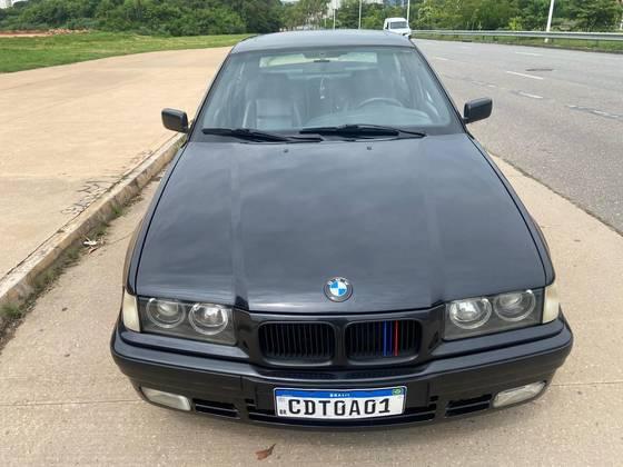 Carro 2.5 SEDAN 24V GASOLINA 4P MANUAL