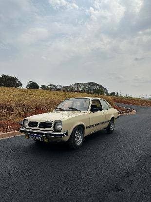 Carro 1.6 SL 8V GASOLINA 2P MANUAL
