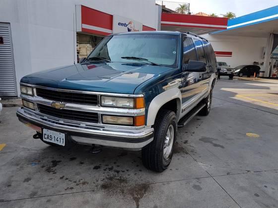 Carro 5.7 V8 GASOLINA 4P AUTOMÁTICO