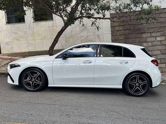 Carro 1.3 CGI GASOLINA AMG LINE 7G-DCT