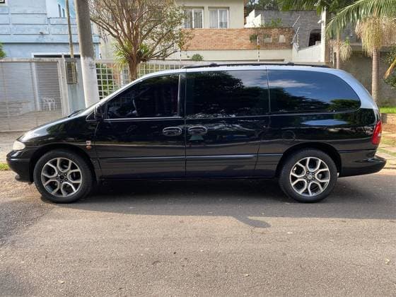 Carro 3.3 LE 4X2 V6 12V GASOLINA 4P AUTOMÁTICO