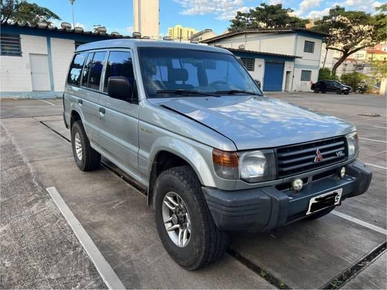 Carro 3.0 GLX 4X4 V6 24V GASOLINA 4P MANUAL