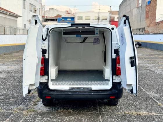 Carro 1.5 BLUEHDI DIESEL CARGO MANUAL