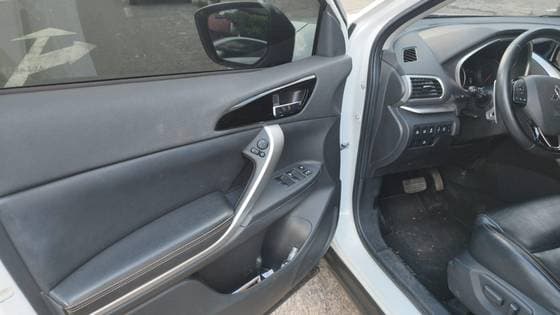 Carro 1.5 MIVEC TURBO GASOLINA HPE-S CVT