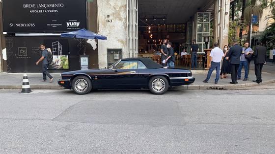 Carro 6.0 V12 GASOLINA 2P AUTOMÁTICO