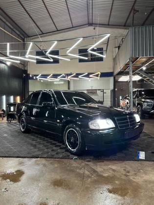 Carro 1.8 16V GASOLINA 4P AUTOMÁTICO