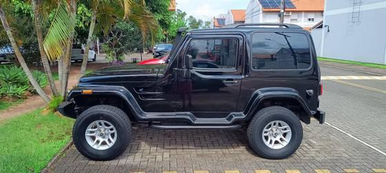 Carro 2.8 TETO RÍGIDO 12V TURBO INTERCOOLER DIESEL 2P MANUAL