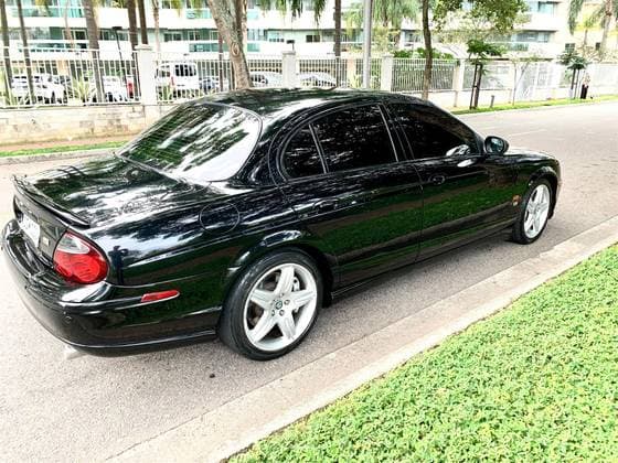 Carro 4.2 V8 32V GASOLINA 4P AUTOMÁTICO