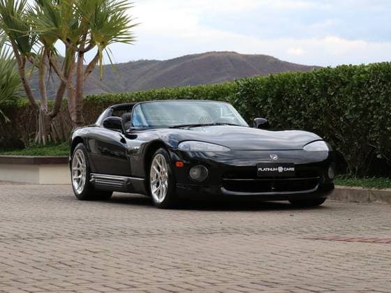 Carro 8.0 RT-10 V10 GASOLINA 2P MANUAL