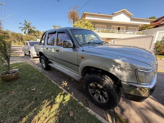 Carro 3.0 SRV 4X2 CD 8V DIESEL 4P MANUAL