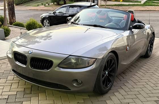 Carro 3.0 ROADSTER I6 24V GASOLINA 2P AUTOMÁTICO