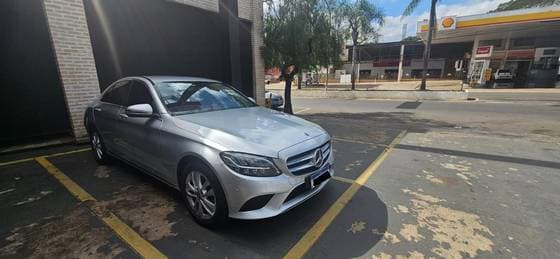 Carro 1.6 CGI FLEX AVANTGARDE 9G-TRONIC