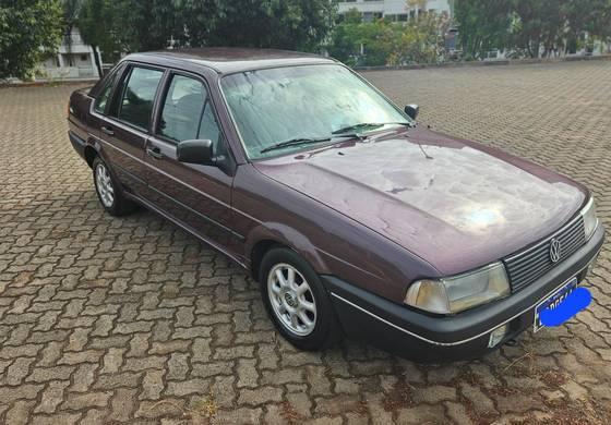 Carro 2.0 GLI 8V GASOLINA 4P MANUAL
