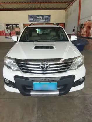 Carro 3.0 SRV 4X4 7 LUGARES 16V TURBO INTERCOOLER DIESEL 4P AUTOMÁTICO
