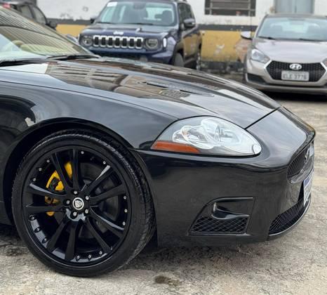 Carro 4.2 COUPÉ V8 32V GASOLINA 2P AUTOMÁTICO