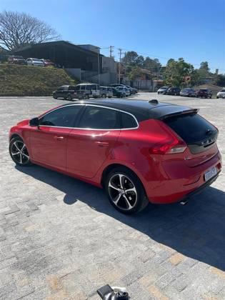 Carro 2.0 T4 DYNAMIC TURBO GASOLINA 4P AUTOMÁTICO