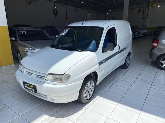 Carro 1.8 FURGÃO 800KG 8V GASOLINA 3P MANUAL