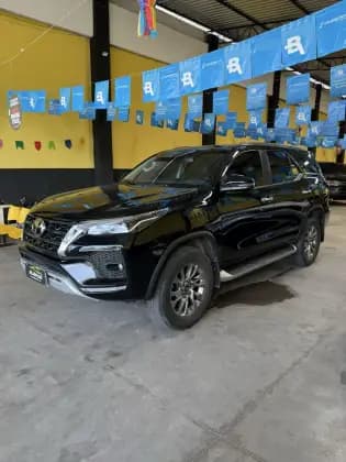 Carro 2.8 D-4D TURBO DIESEL SRX 7L 4X4 AUTOMÁTICO