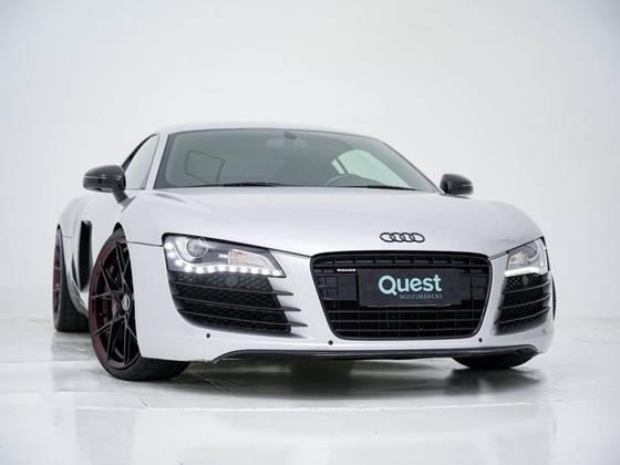 Carro 4.2 FSI QUATTRO V8 32V GASOLINA 2P R-TRONIC