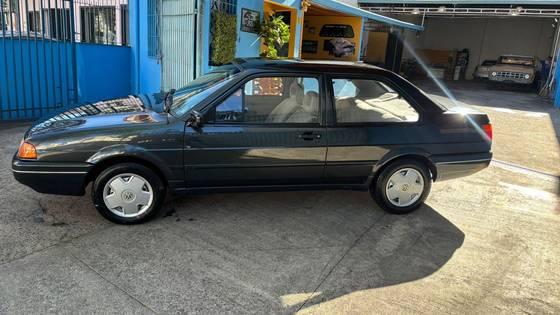 Carro 1.8 CL 8V GASOLINA 4P MANUAL