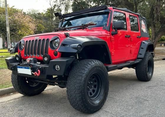 Carro 3.6 UNLIMITED SPORT 4X4 V6 GASOLINA 4P AUTOMÁTICO