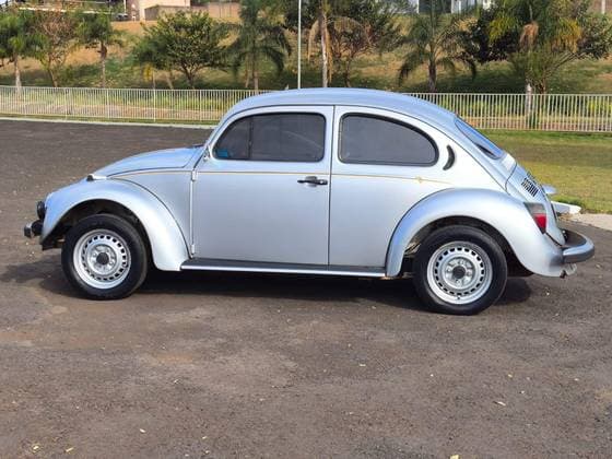 Carro 1.6 8V GASOLINA 2P MANUAL