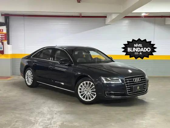 Carro 4.0 TFSI V8 32V GASOLINA 4P TIPTRONIC