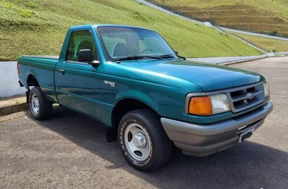 Carro 4.0 XL 4X2 CS V6 12V GASOLINA 2P MANUAL