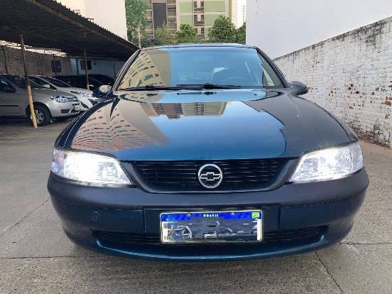 Carro 2.2 MPFI GLS 8V GASOLINA 4P MANUAL