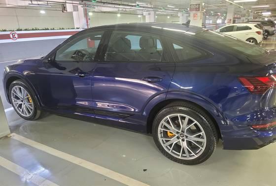 Carro ELÉTRICO SPORTBACK PERFORMANCE BLACK QUATTRO