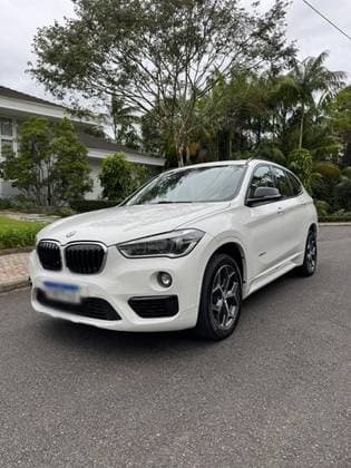 Carro 2.0 16V TURBO ACTIVEFLEX SDRIVE20I X-LINE 4P AUTOMÁTICO