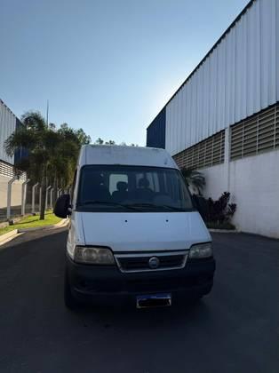 Carro 2.8 MINIBUS 8V TURBO DIESEL 3P MANUAL