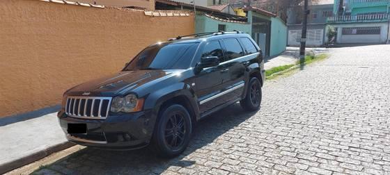 Carro 5.7 OVERLAND HEMI 4X4 V8 16V GASOLINA 4P AUTOMÁTICO