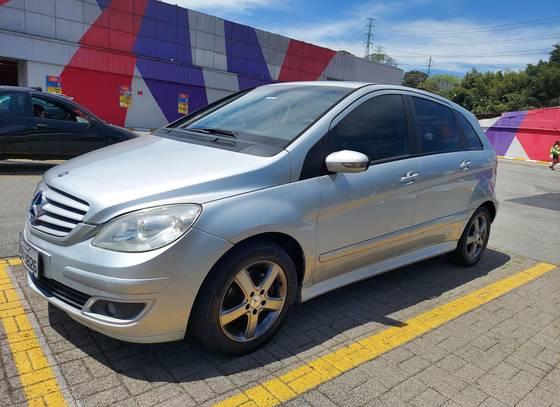 Carro 2.0 8V GASOLINA 4P AUTOMÁTICO