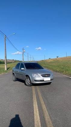 Carro 1.0 MPFI LS 8V FLEX 4P MANUAL