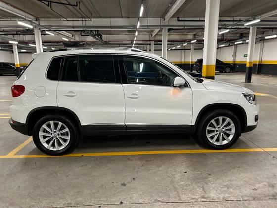 Carro 2.0 TSI 16V TURBO GASOLINA 4P TIPTRONIC