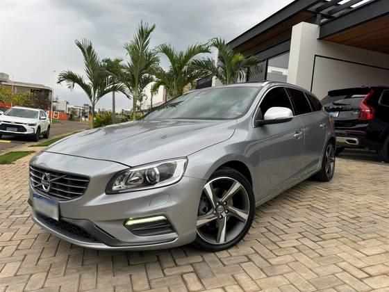 Carro 2.0 T5 R DESIGN TURBO GASOLINA 4P AUTOMATIZADO