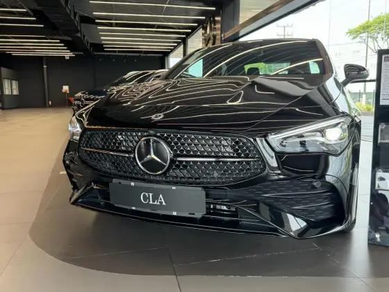 Carro 1.3 MHEV AMG LINE 7G-DCT